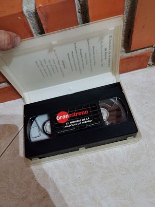 El Hombre de la Máscara de Hierro VHS