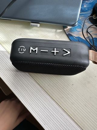 Altavoz Bluetooth, ranura usb y micro sd Ziu Negro