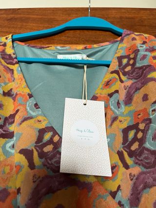 Vestido Hug & Clau estampado otoñal.