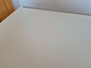 Mesa de TV blanca