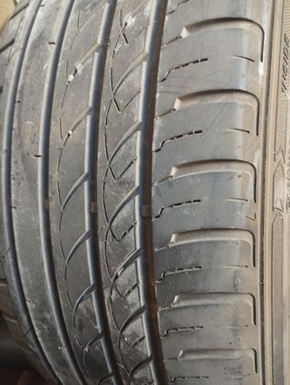 Neumático Radial E105