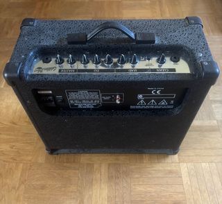 Amplificador guitarra Hughes & Kettner