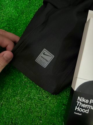 Nike Pro Therma-FIT Hood Hyperwarm Negro