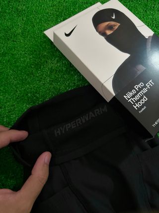 Nike Pro Therma-FIT Hood Hyperwarm Negro