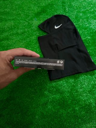 Nike Pro Therma-FIT Hood Hyperwarm Negro