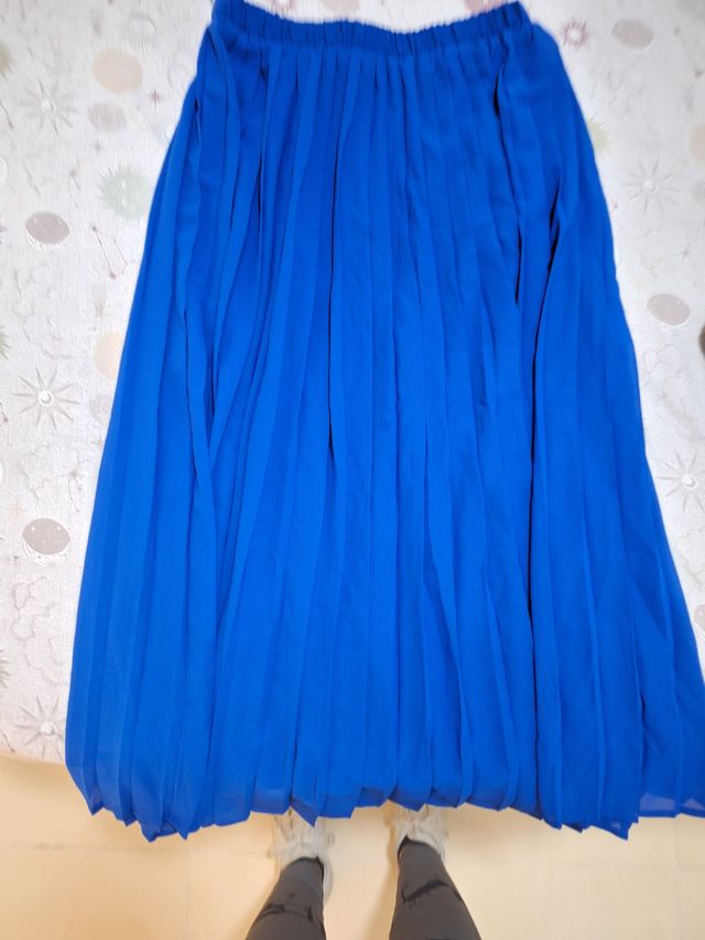 Falda plisada azul