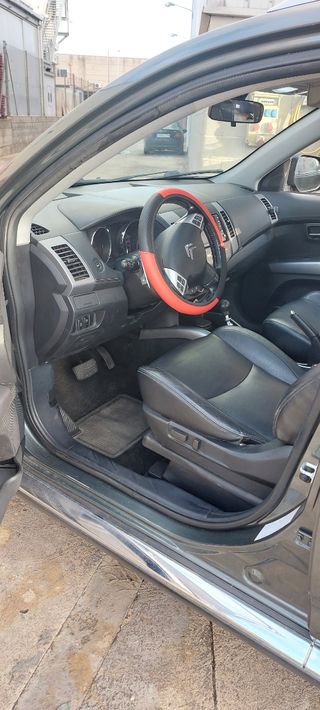 Citroen C-Crosser 2011