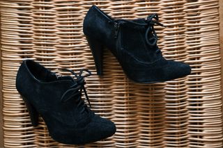 Botines negros tacón cremallera talla 38