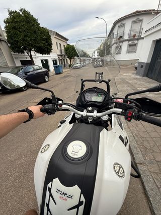 Benelli TRK 502 Blanca