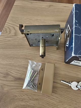 Cerradura de seguridad JIS 12x10 D