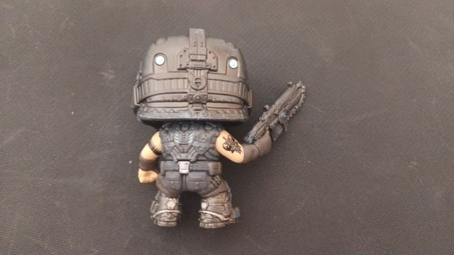 2 Funko Pop Gears of War y Ataque a los titanes