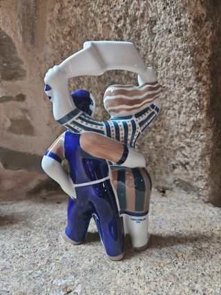 Figura de cerámica sargadelos PAZ
