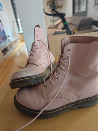 Bellissimi stivali Dr. Martens rosa