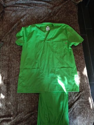 Traje de trabajo verde
