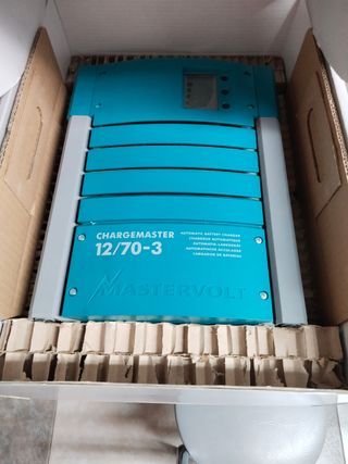 Cargador Baterías Automático Mastervolt