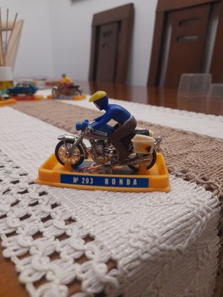 Coches y moto de colección antiguos