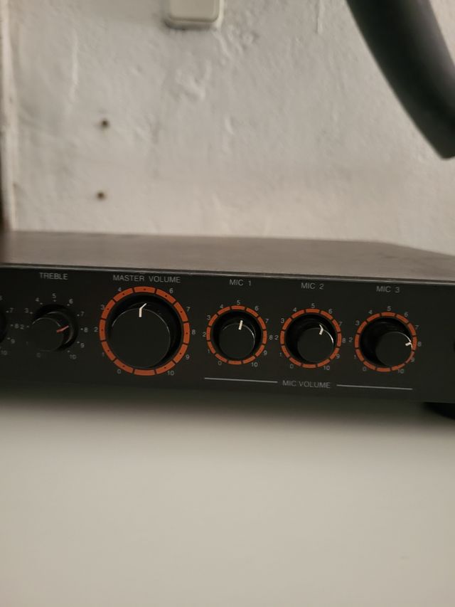 Karaoke Elega DA-222 Amplificador Mezclador