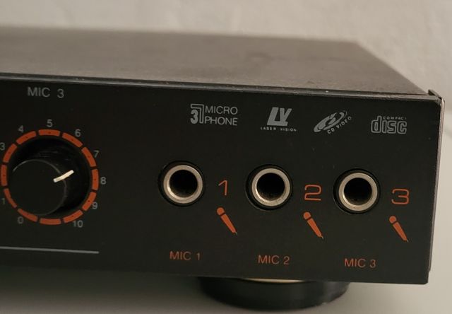 Karaoke Elega DA-222 Amplificador Mezclador