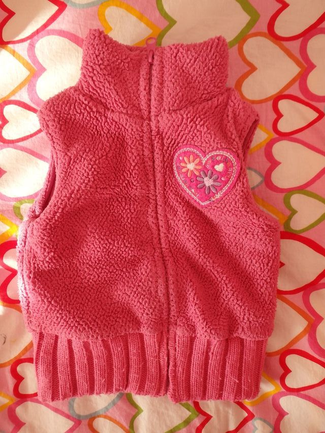 Chaleco rosa con corazón para 3/4 años