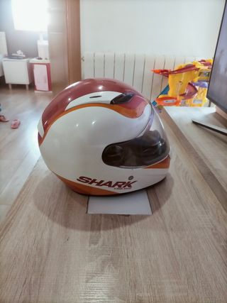 Casco Shark en buen estado de segunda mano por 50 EUR en