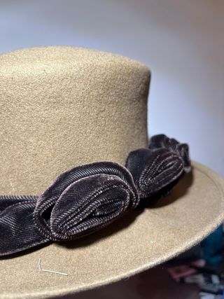 Sombrero de lana marrón