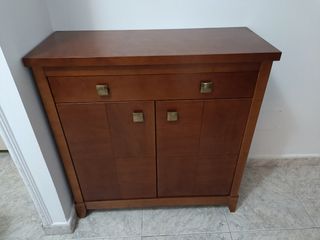 Aparador de entrada de madera