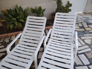 Hamacas de plástico blancas