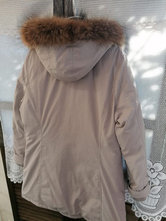 Cappotto piuma beige con cappuccio