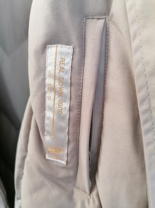 Cappotto piuma beige con cappuccio