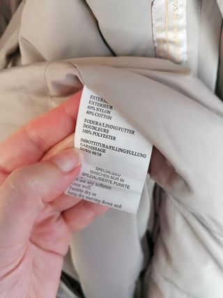 Cappotto piuma beige con cappuccio