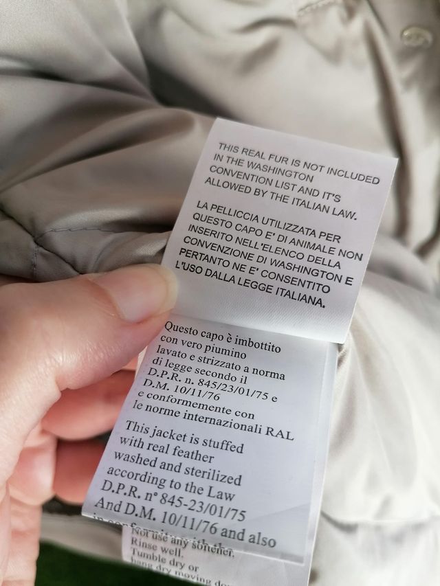 Cappotto piuma beige con cappuccio