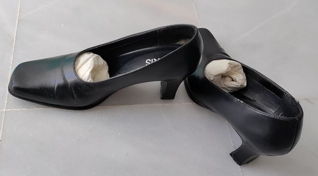 Zapatos de tacón de piel