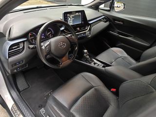 Toyota C-HR 2.0 180H DYNAMIC