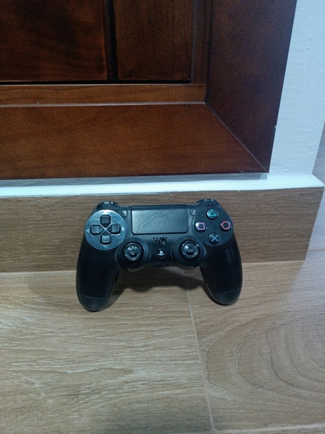 Mando PS4 Sony (PlayStation 4) - No funciona bien