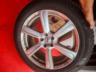 4 ruedas Pirelli y llantas invierno volvo xc90