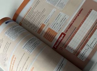 Libros de 1°Bachillerato Social IES Cotes Baixes