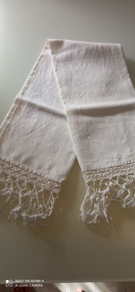 Asciugamano vintage ricamato a mano 100x60