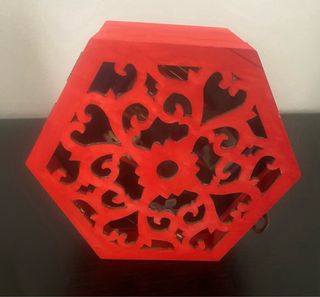 Libreria miniatura esagonale rossa