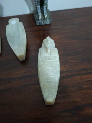 2 Figuras de alabastro de Egipto