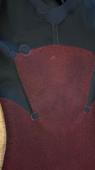 Muta surf Excel nera