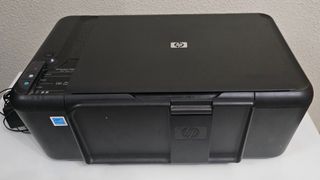 Impresora Escáner HP Deskjet F2480 Negra. 
