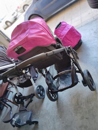Cochecito de bebé y silla de coche