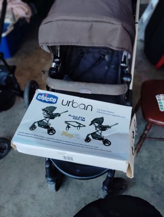 Cochecito de bebé y silla de coche