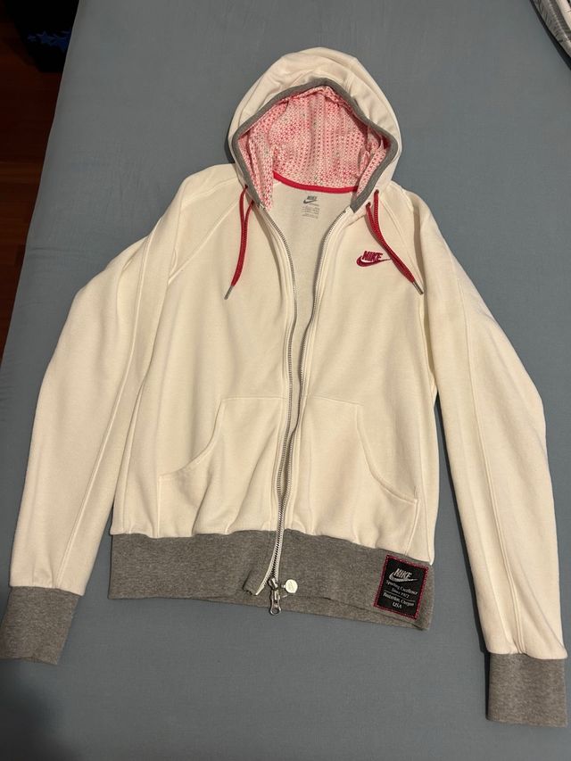 Sudadera Nike Blanca con Capucha
