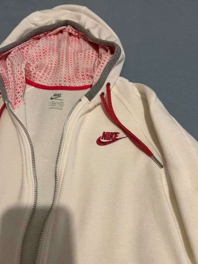 Sudadera Nike Blanca con Capucha