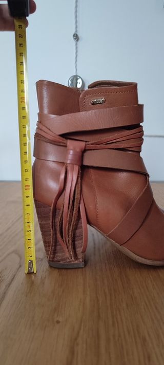 Botines de tacón Vélez piel camel 40