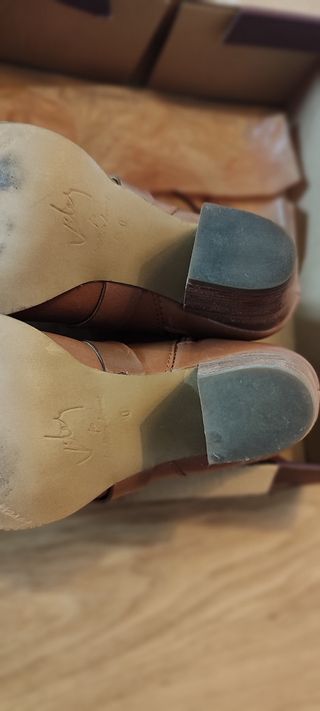 Botines de tacón Vélez piel camel 40