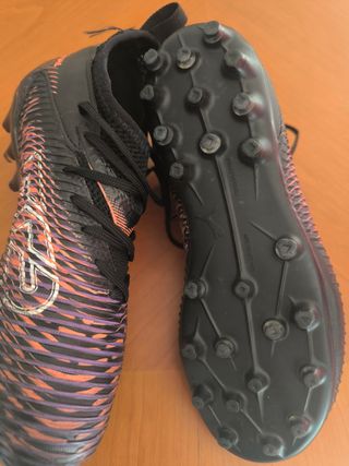 Botas de fútbol Puma niño talla 33 ( 20cm)