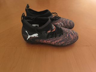 Botas de fútbol Puma niño talla 33 ( 20cm)