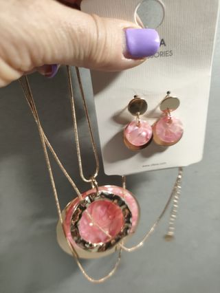 Collar y pendientes de Sfera